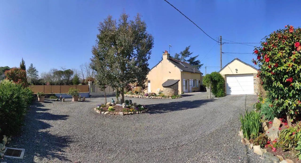 Gite Des Huttes Bain-de-Bretagne Holiday home