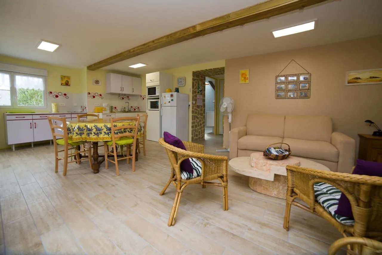 Gite Des Huttes Bain-de-Bretagne 0*,  France